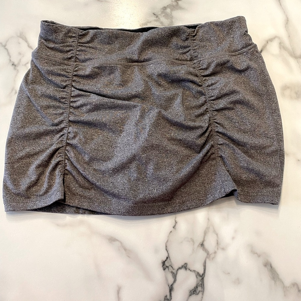 ACX skort women’s size small gray, and black activewear